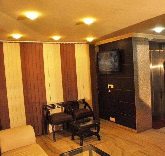 Hotel Amrit Villa Делі Екстер'єр фото